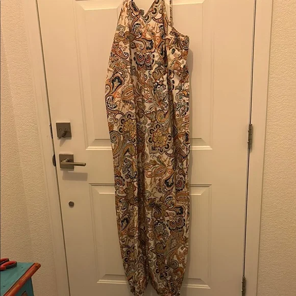 SHEIN Chic Paisley V-Neck Jumpsuit - Picture 1 of 4